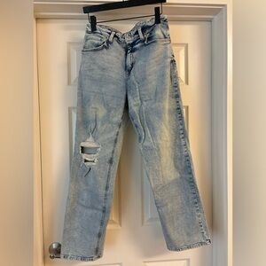 wild fable jeans. Special back pockets. Either a 8 or 10 (is missing size tag)